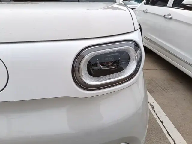 Wuling Hongguang Mini EV — Фото автомобиля 23