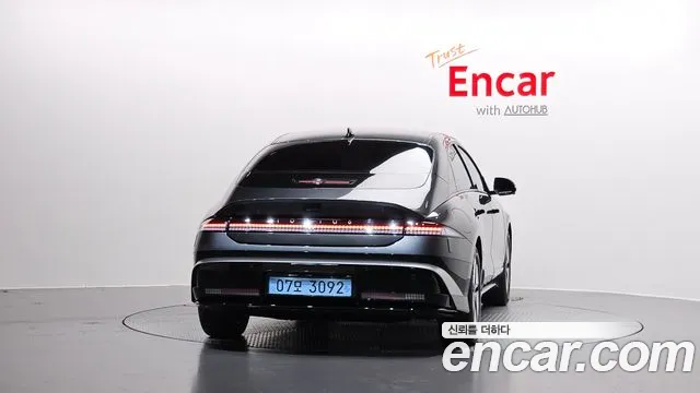 Hyundai Ioniq6 — Фото автомобиля 3
