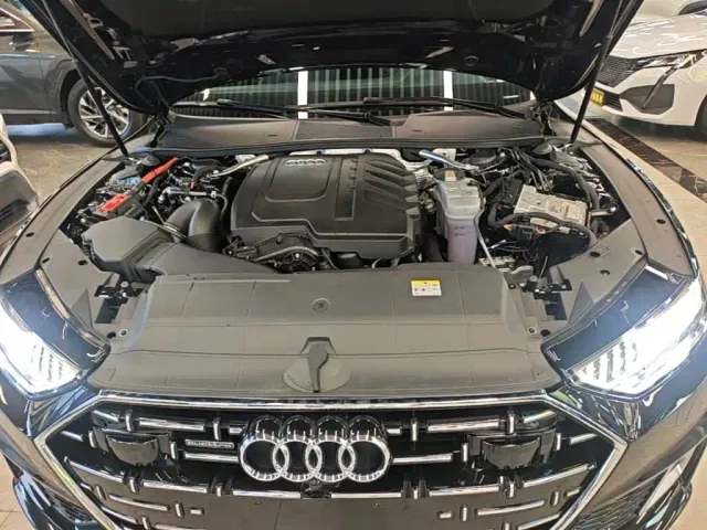 Audi A7L — Фото автомобиля 19