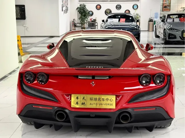Ferrari F8 — Фото автомобиля 7