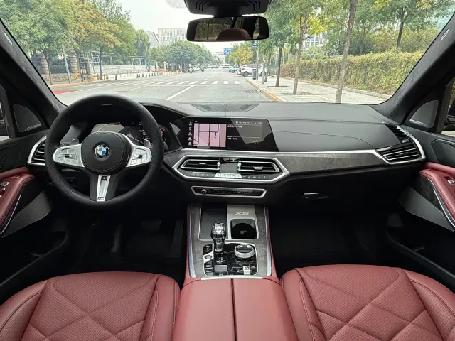 BMW BMW X5 2022 Facelift xDrive 40Li Premium M Sport Package — Фото автомобиля 12