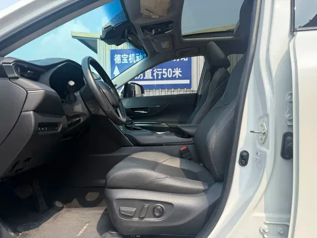 Toyota Venza — Фото автомобиля 9