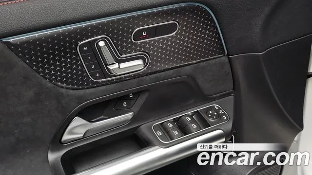 Mercedes-Benz GLA-Class — Фото автомобиля 16