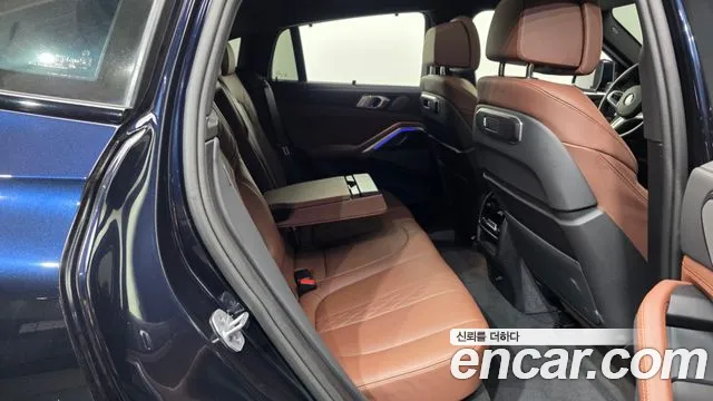 BMW X6 xDrive40i M Sport — Фото автомобиля 10