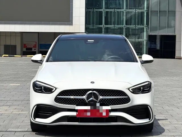 Mercedes-Benz C-Class — Фото автомобиля 2