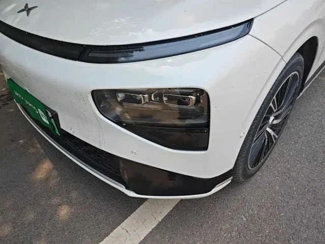 Xpeng G9 — Фото автомобиля 23