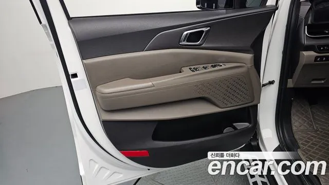 Kia Carnival — Фото автомобиля 13