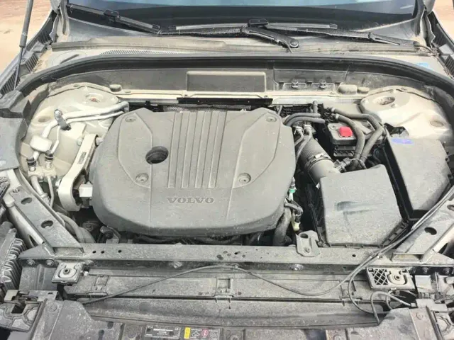 Volvo XC60 — Фото автомобиля 10