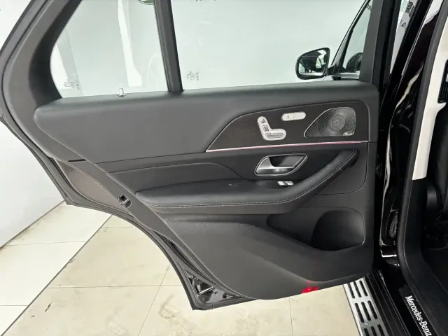Mercedes-Benz GLE-Class — Фото автомобиля 23
