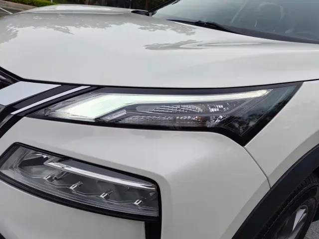 Nissan X-Trail — Фото автомобиля 11