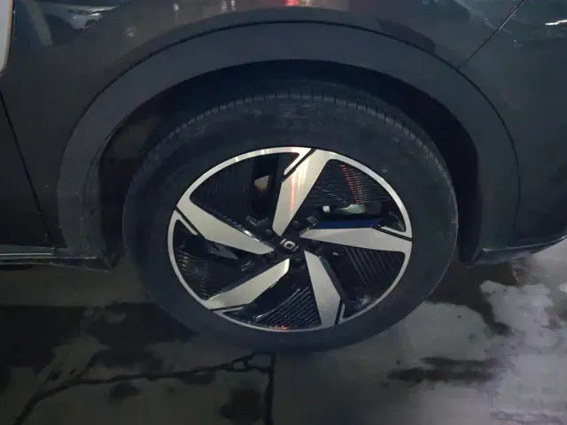 Changan Qiyuan Q05 — Фото автомобиля 6