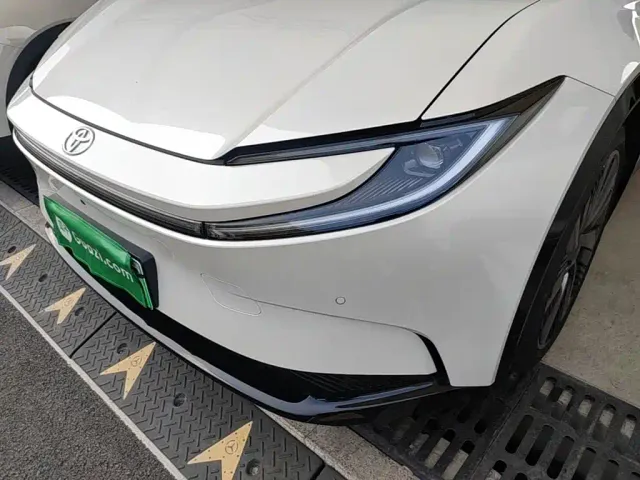Toyota bZ5 — Фото автомобиля 23