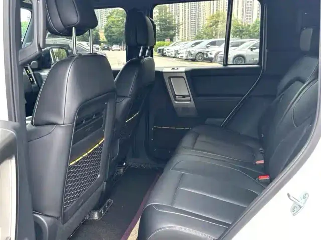 iCAR V23 — Фото автомобиля 9