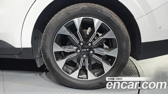 Kia Canival Carnival 4 поколение Дизель 9 мест Signature — Фото автомобиля 21