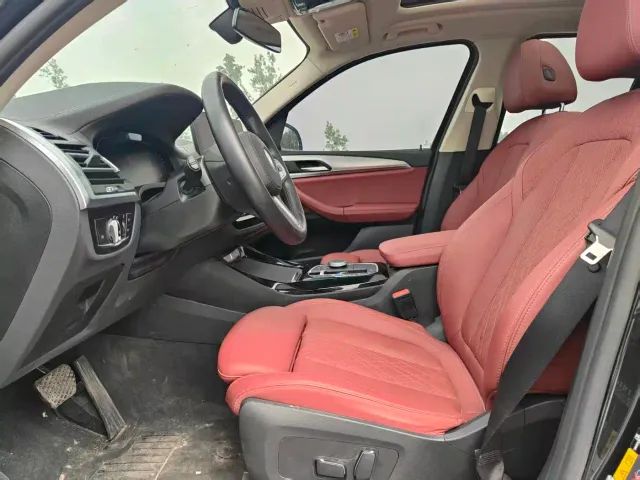 BMW BMW iX3 2023 Pioneer Type — Фото автомобиля 5