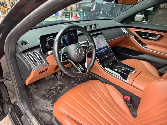 Mercedes-Benz S-Class — Фото автомобиля 10