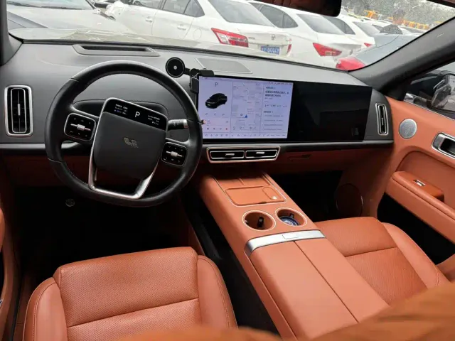 Li Auto L7 — Фото автомобиля 6