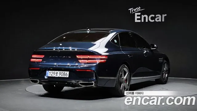 Genesis G80 Бензин 3.5 турбо AWD — Фото автомобиля 2