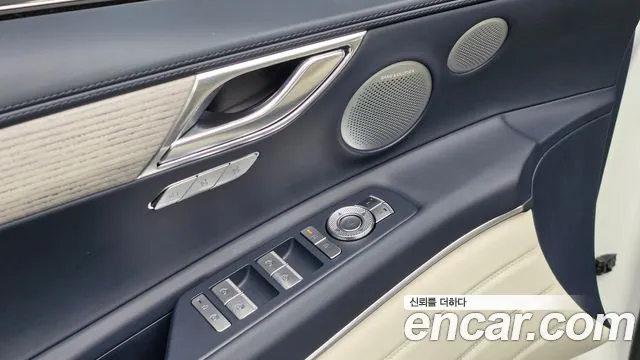 Genesis GV80 — Фото автомобиля 27