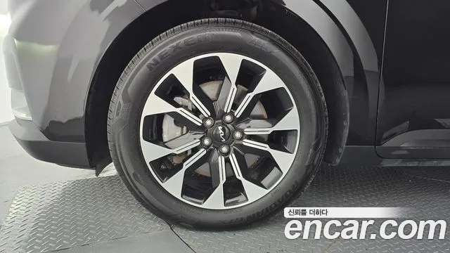 Kia Canival Carnival 4 поколение Дизель 9 мест Prestige — Фото автомобиля 5