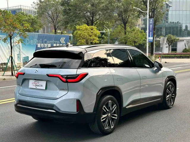 Nio ES6 — Фото автомобиля 4