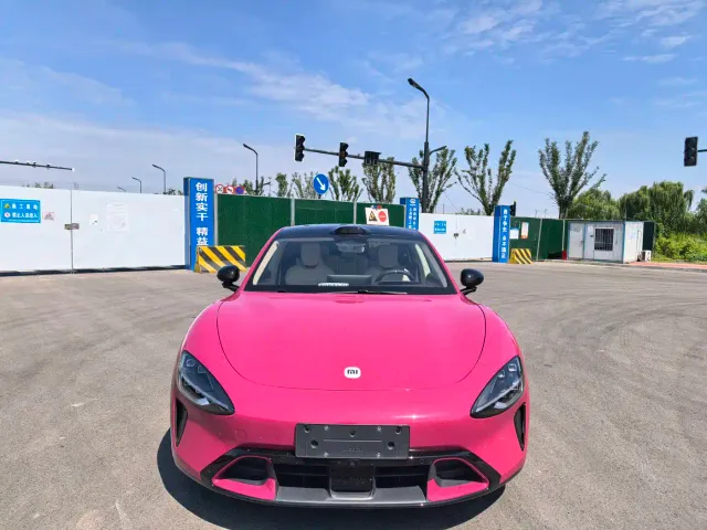 Xiaomi SU7 — Фото автомобиля 2