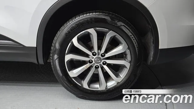 Renault-KoreaSamsung QM6 Новый QM6 2.0 LPe LE Signature 2WD — Фото автомобиля 20