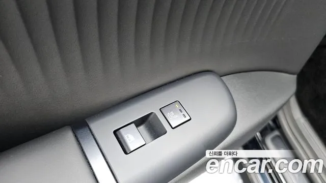 Hyundai Grandeur GN7 — Фото автомобиля 24