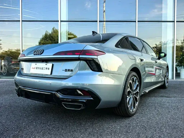 Audi A6L — Фото автомобиля 3