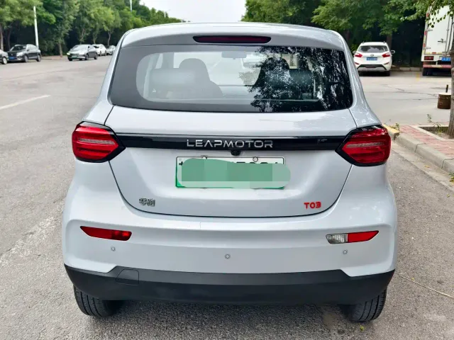 Leapmotor T03 — Фото автомобиля 4