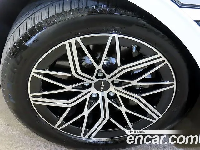 Genesis G90 RS4 — Фото автомобиля 20