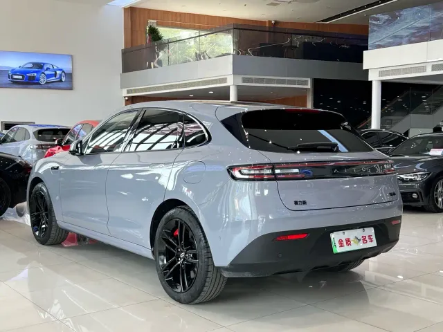 Aito M5 — Фото автомобиля 23
