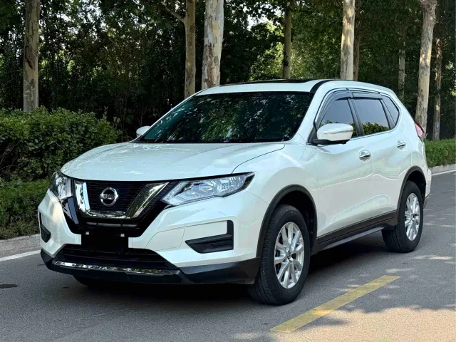 Фотография автомобиля — Nissan X-Trail