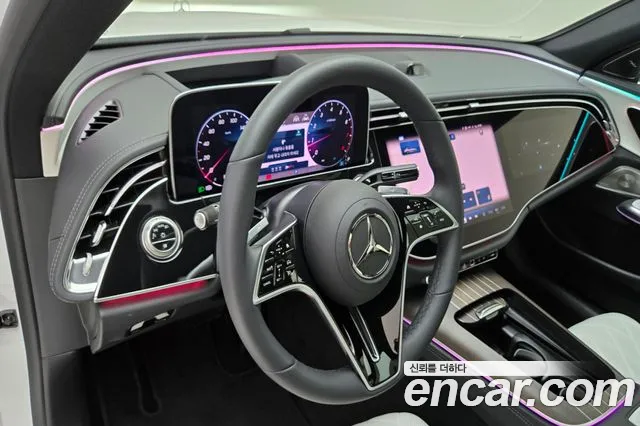 Mercedes-Benz E-Class — Фото автомобиля 13