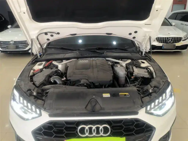 Audi A4L — Фото автомобиля 15