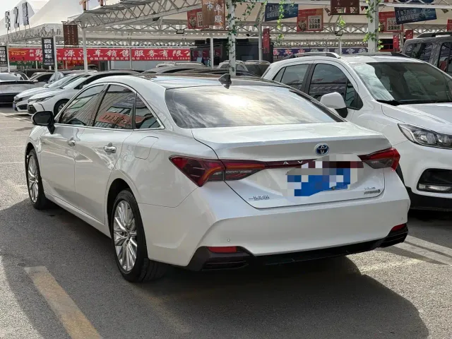 Toyota Avalon — Фото автомобиля 6