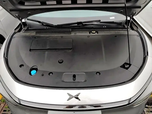 Xpeng P7+ — Фото автомобиля 19