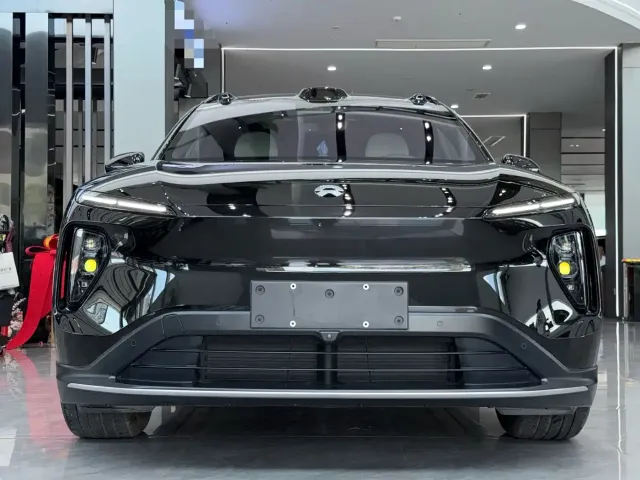 Nio ES6 — Фото автомобиля 2