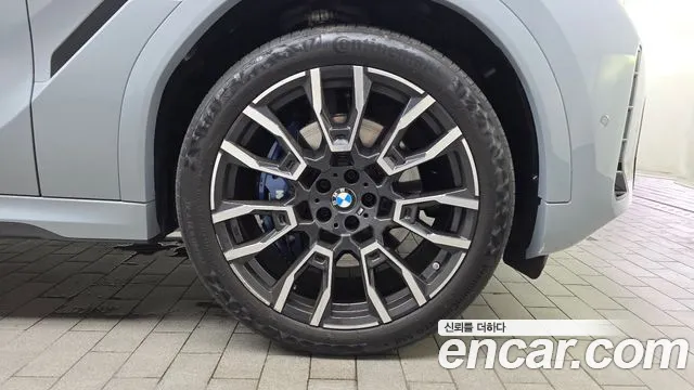 BMW X6 xDrive40i M Sport — Фото автомобиля 21