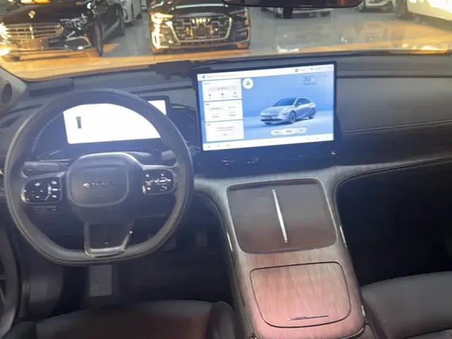 GAC Aion S MAX — Фото автомобиля 14