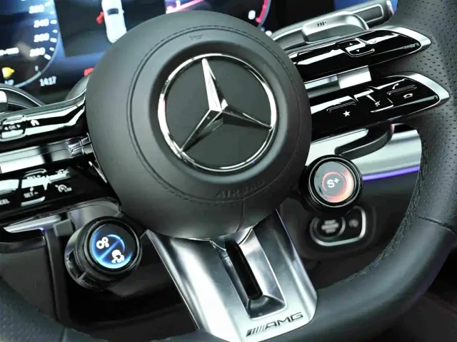 Mercedes-Benz GLE-Class AMG — Фото автомобиля 16