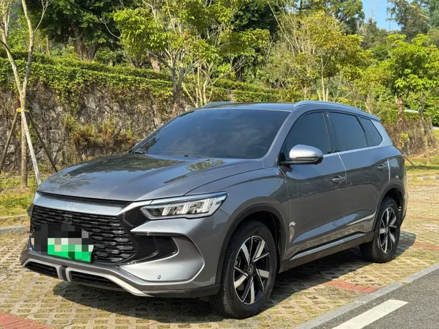 Фотография автомобиля — BYD Song Pro
