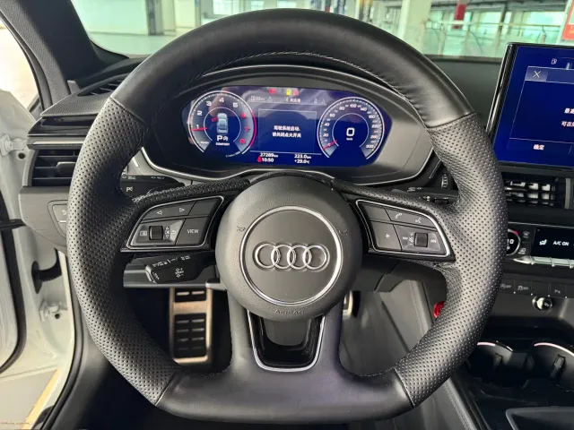 Audi A4L — Фото автомобиля 9