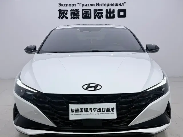 Hyundai Elantra — Фото автомобиля 2