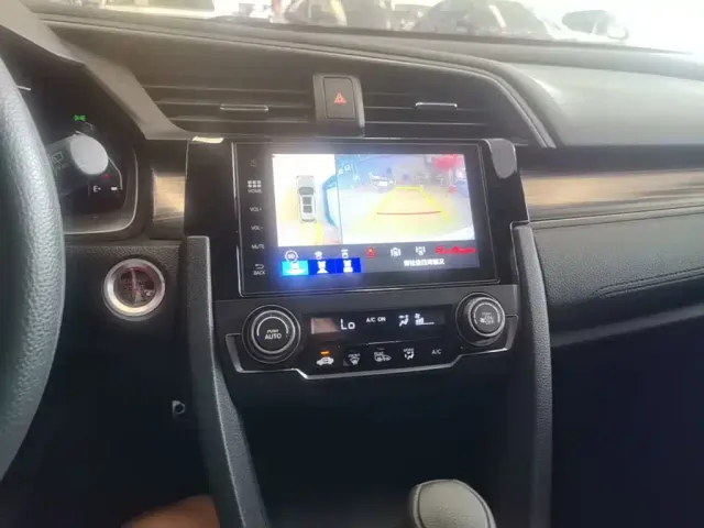 Honda Civic — Фото автомобиля 12