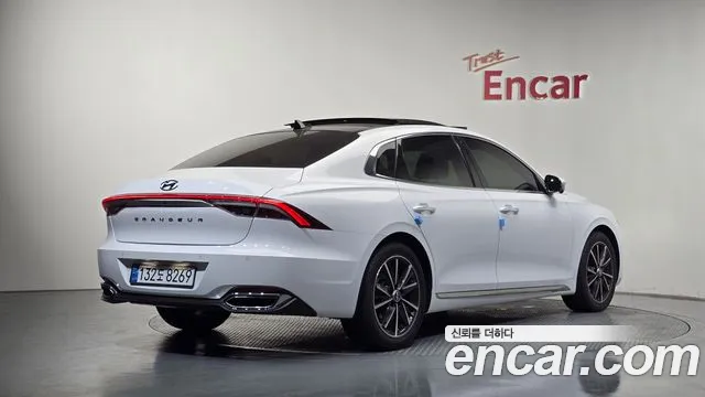 Hyundai Grandeur Новый Grandeur IG — Фото автомобиля 2