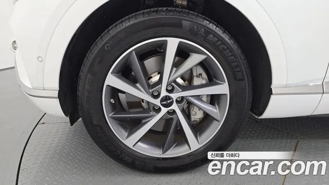 Genesis GV80 2.5T Бензин AWD — Фото автомобиля 2