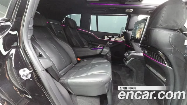 Mercedes-Benz GLS-Class — Фото автомобиля 10