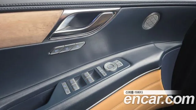 Genesis GV80 — Фото автомобиля 24