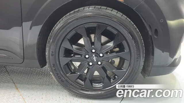 Kia Carnival — Фото автомобиля 6